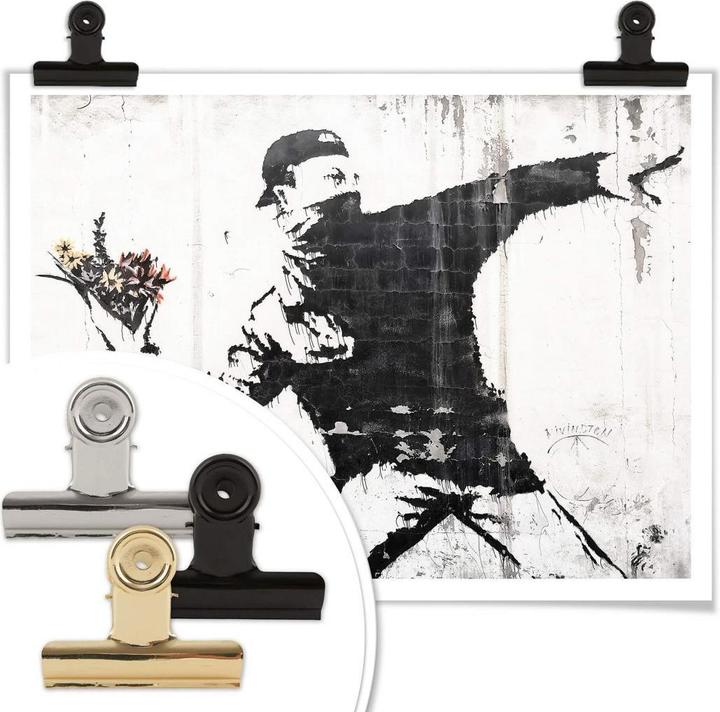 Produktbild Trenddeko Poster Banksy – Der Blumenwerfer 100 x 80 cm, Papier (7 x 7.5 x 98 cm)