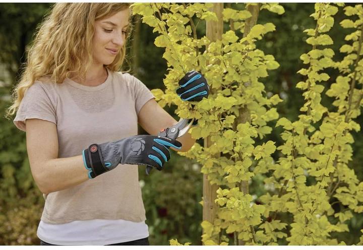 Actual product image Gardena Shrub care glove (M)
