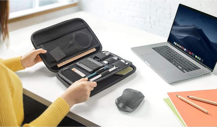 Image du produit tomtoc Etui pour tablette Smart A06 (9.7-11") (iPad Pro 11 2020 (2. Gen), Microsoft Surface Go, iPad Pro 10.5 2017 (1. Gen), iPad Pro 11 2018 (1. Gen), iPad Air 2020 (4. Gen), iPad Air, iPad Air 2022 (5e génération))