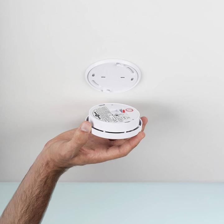 Actual product image Smartwares RM520 smoke detector