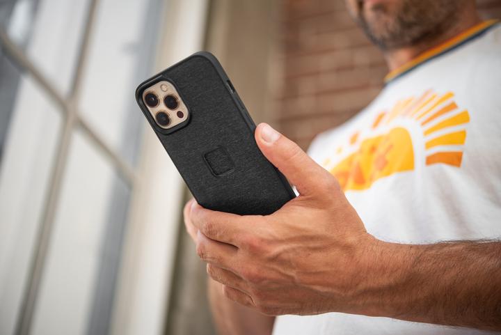 Actual product image Peak Design Everyday Case (Apple iPhone 11 Pro Max)