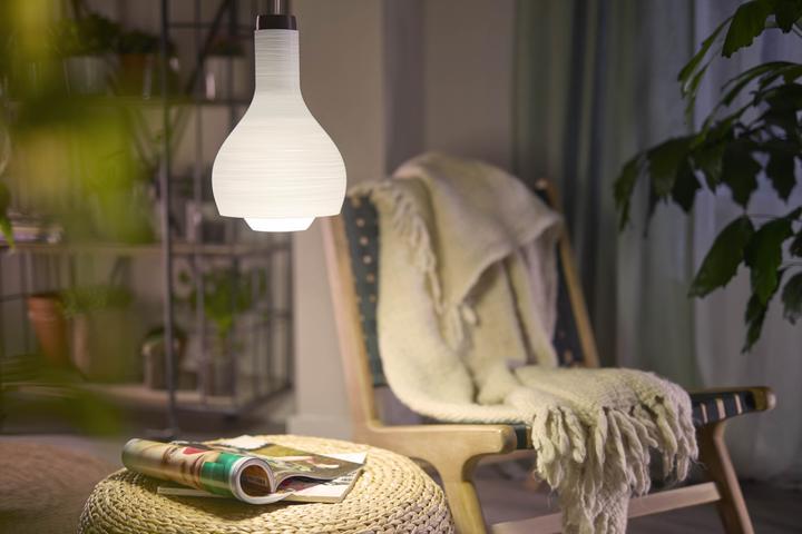Actual product image Philips Cla (E27, 4 W, 840 lm, 1 x, A)