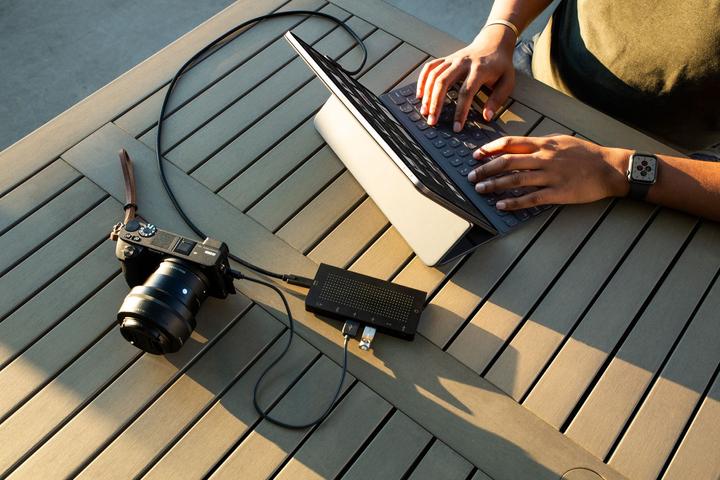 Actual product image TwelveSouth StayGo (USB-C, 8 Ports)