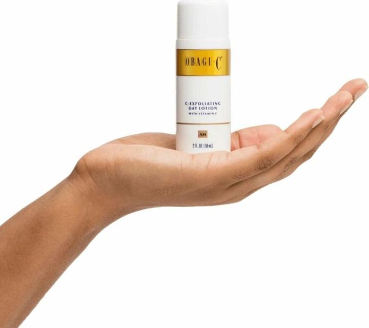 Image du produit Obagi Medical New Fresh Box C-Peeling Day Lotion 59ml 2 Ounces with Vitamin C Moisturizer (59 ml)