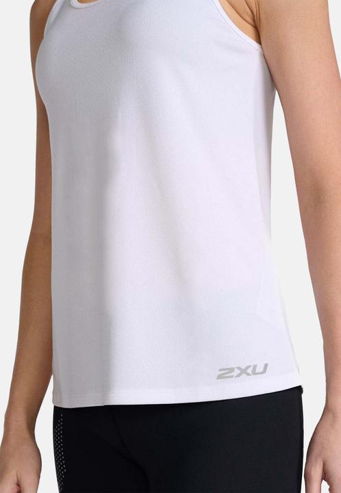 Actual product image 2XU Aero singlet (M)