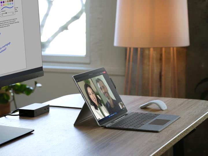 Productafbeelding Microsoft Surface Pro Signature Keyboard (CH)