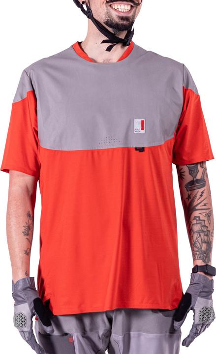 Actual product image Leatt MTB All-MTN 3.0 Jersey glow S (S)