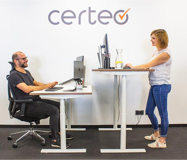 Produktbild Newpo Schreibtisch