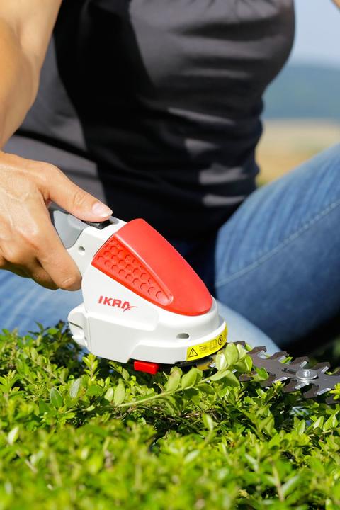 Actual product image Ikra IGBS 1054 (with bag& knife) (Cordless hedgecutters)