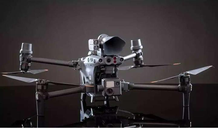 Produktbild DJI CZI LP12 Speaker & Spotlight for M30 (DJI Matrice 30)