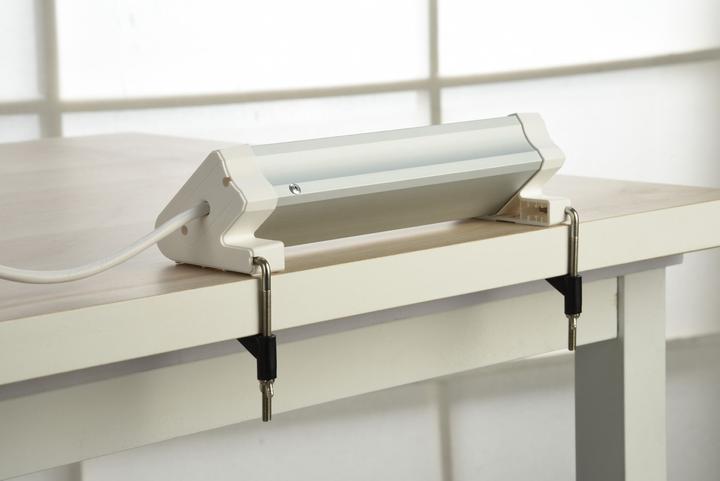 Produktbild Schönenberger Tisch-Steckdosenleiste (4 x, Typ 13, 2 m)