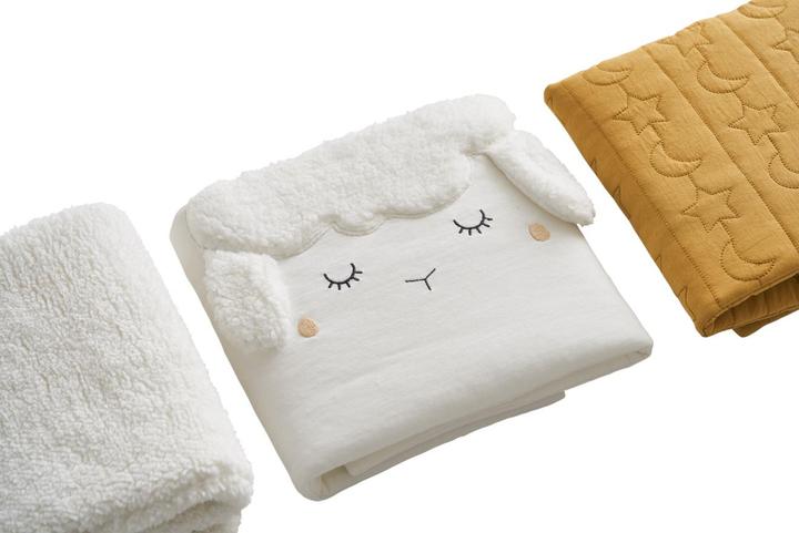 Yellow, Wool white