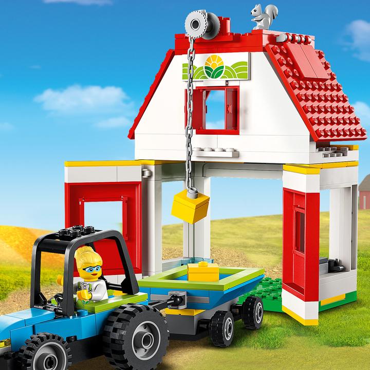 Actual product image LEGO Farm with animals (60346, LEGO City)