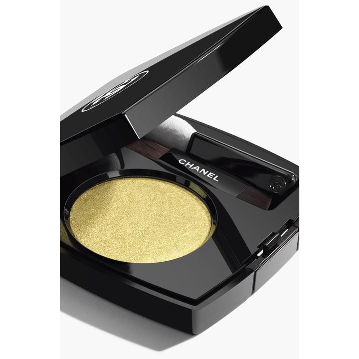 Actual product image Chanel Ombre Essentielle 224 Blé D'or Antique 2.2 g (Blé D'or Antique)