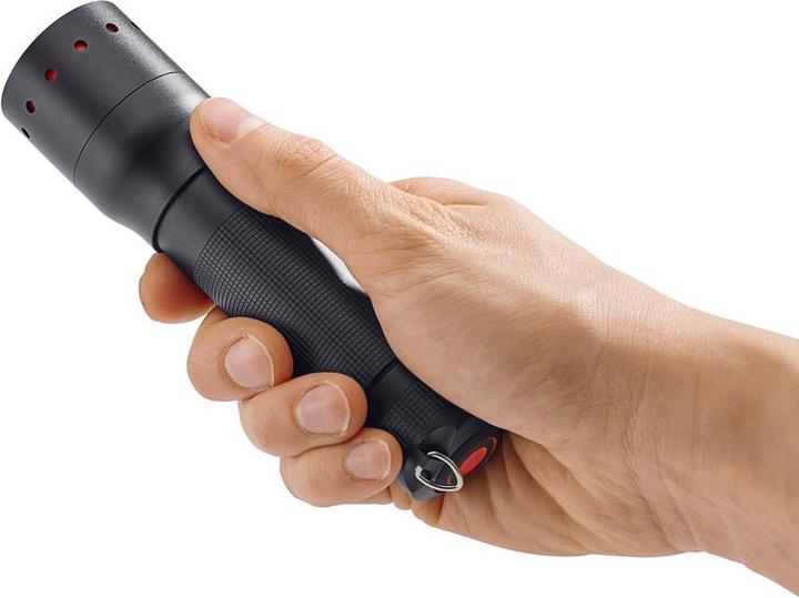 Produktbild Ledlenser P7 (13 cm, 450 lm)