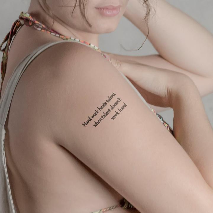 Image du produit minink Tatouage temporaire - Hard work beats talent