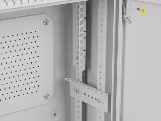 Produktbild Lanberg Nástěnná jednodílná skříň 19", 4U+3U/540x200, (dodávané složené), nízkoprofilová, plné dveř (10.86 HE, 19 Zoll Rack)