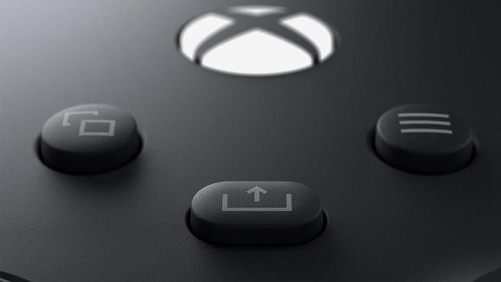 Actual product image Microsoft Xbox Wireless Controller - Carbon Black (Xbox Series X, Xbox One X, PC, Xbox One S, Xbox Series S)