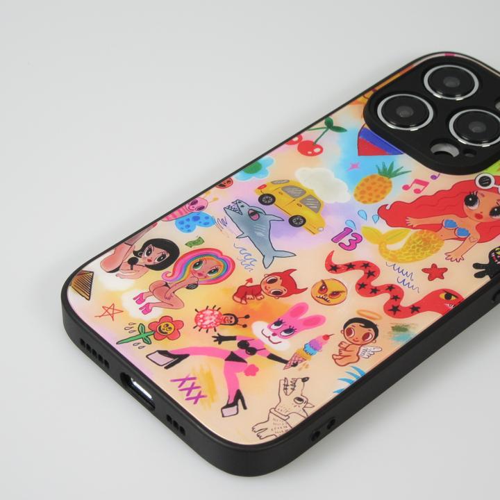 Immagine prodotto PhoneLook Cover Karol G Cartoni animati con superficie brillante e bordi in silicone nero (Apple iPhone 13 Pro Max)