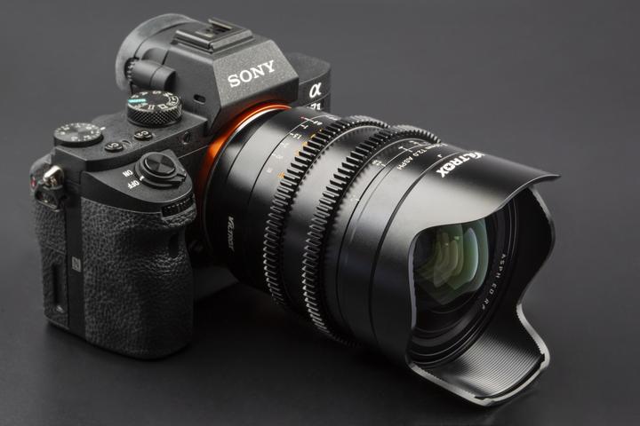 Actual product image Viltrox E-20mm T2.0 S Full Frame, Manual focus Cine lens for Sony E mount, 20mm/T2.0 (Sony E, APS-C / DX)