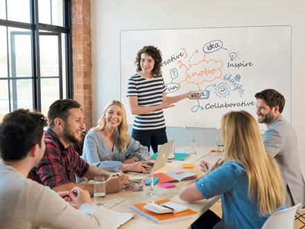 Produktbild Nobo Magnethaftendes Whiteboard Impression Pro 120 cm x 120 cm (200 x 100 cm)