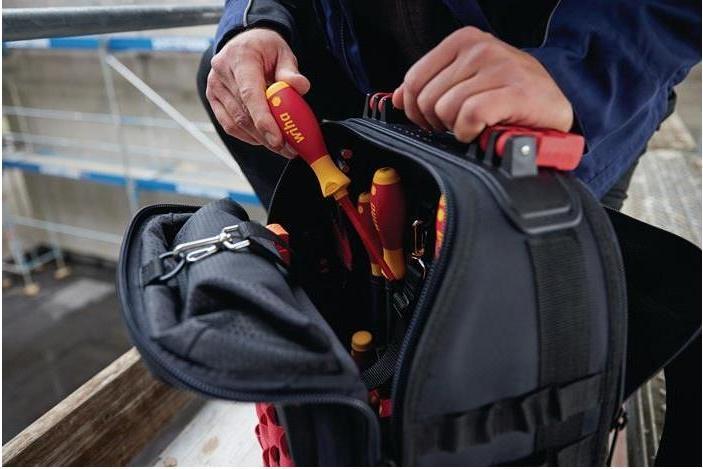 Produktbild Wiha Elektriker Werkzeugrucksack 27tlg Elektriker Grundausstattung stabiler Standboden Laptopfach (28 Teile)