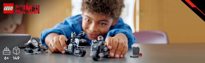 Actual product image LEGO Batman and Selina Kyle: chase on the motorcycle (76179, LEGO DC)