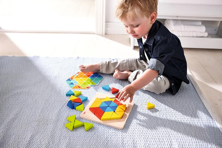 Actual product image Haba Magic triangles (French, English, Spanish, Italian, Dutch, German)