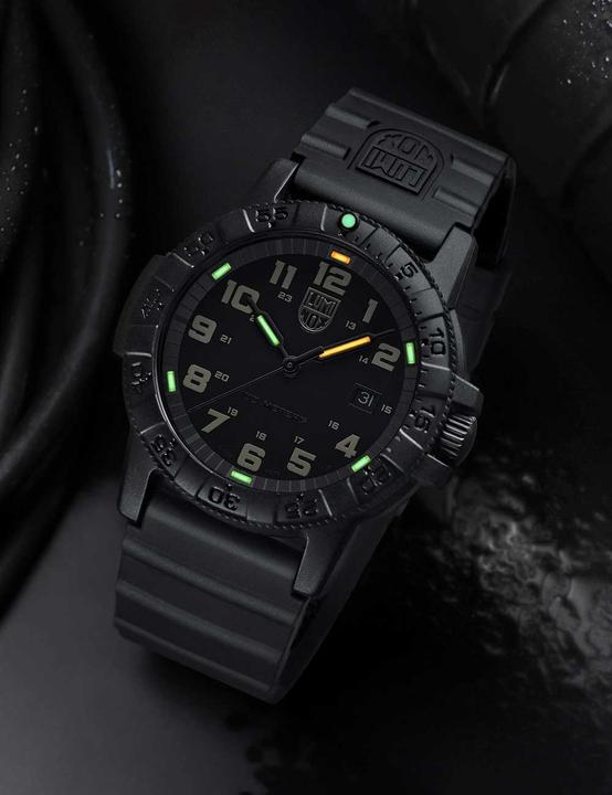 Immagine prodotto Luminox Navy Seal XS.0330 Tartaruga Gigante (Orologio sub, 44 mm)