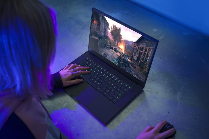 Produktbild Razer Blade 15 (15.60", Intel Core i7-10750H, 16 GB, 512 GB, DE)