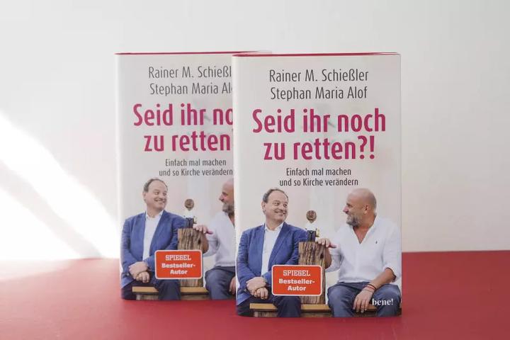 Actual product image Seid ihr noch zu retten?! (German, Stephan M. Alof, Rainer M. Schießler, 2022)