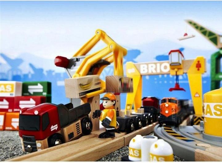 Actual product image Brio Freight loading station