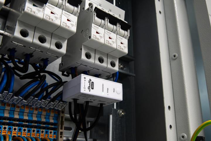 Actual product image Shelly 3EM-63W Gen3