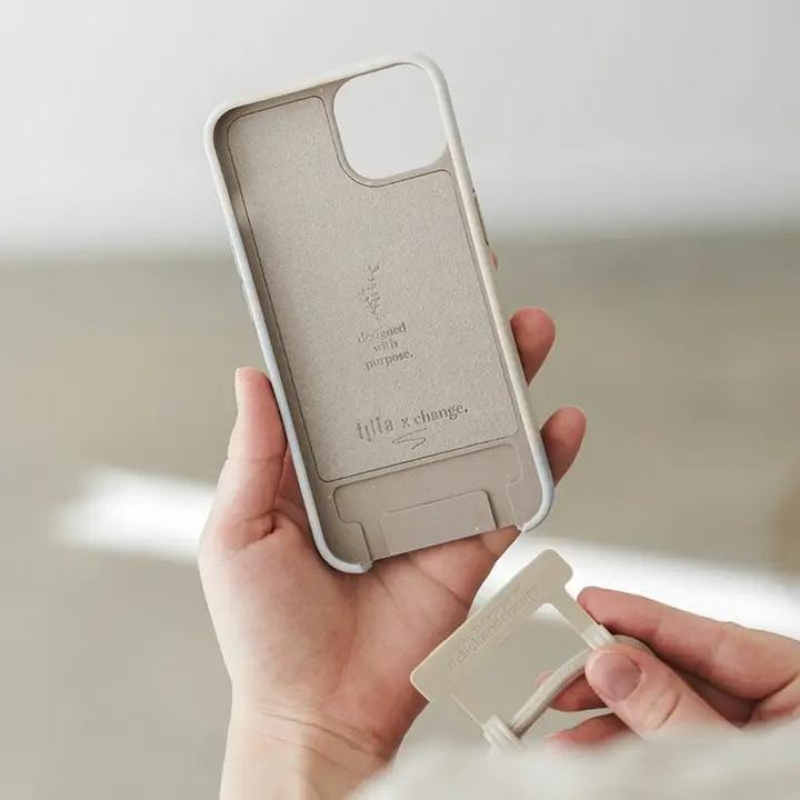 Actual product image Woodcessories Change Case Bio (Apple iPhone 15 Plus)