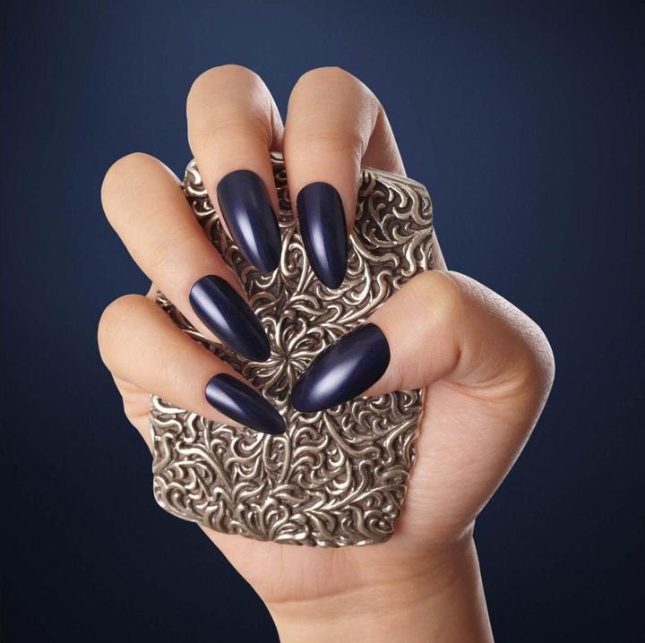 Actual product image KISS Plain nails - full cover and tips - Stiletto (Artificial nails, Transparent)