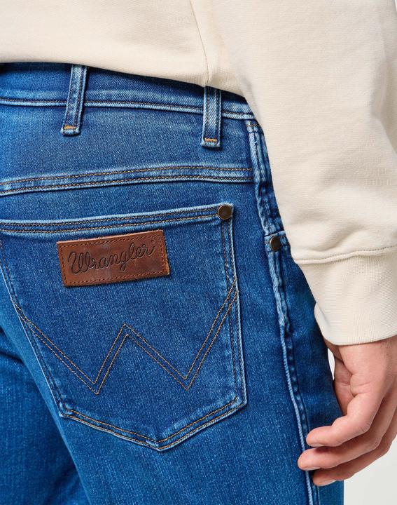 Actual product image Wrangler Jeans River (29)