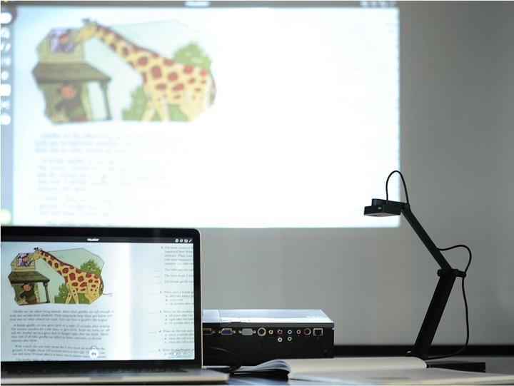 Actual product image Ipevo DOK V4K USB Ultra HD 8MP Micro (4K, 34.5 x 25.5 cm)