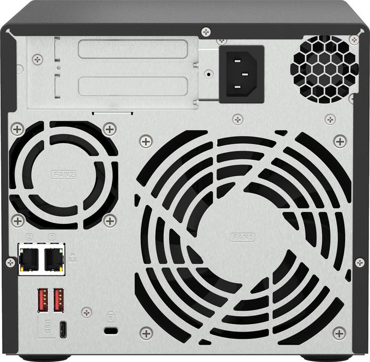 Image du produit QNAP TS-473A + QSW-1105-5T Bundle Pack (0 TB)