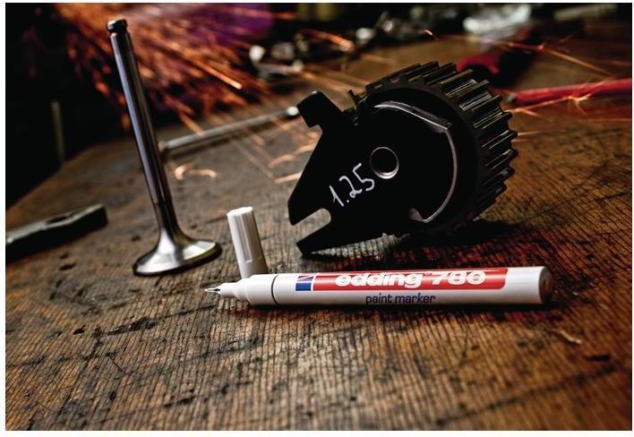 Produktbild Edding 780 Glanzlack-Marker (Rot, 0.80 mm, 1 x)