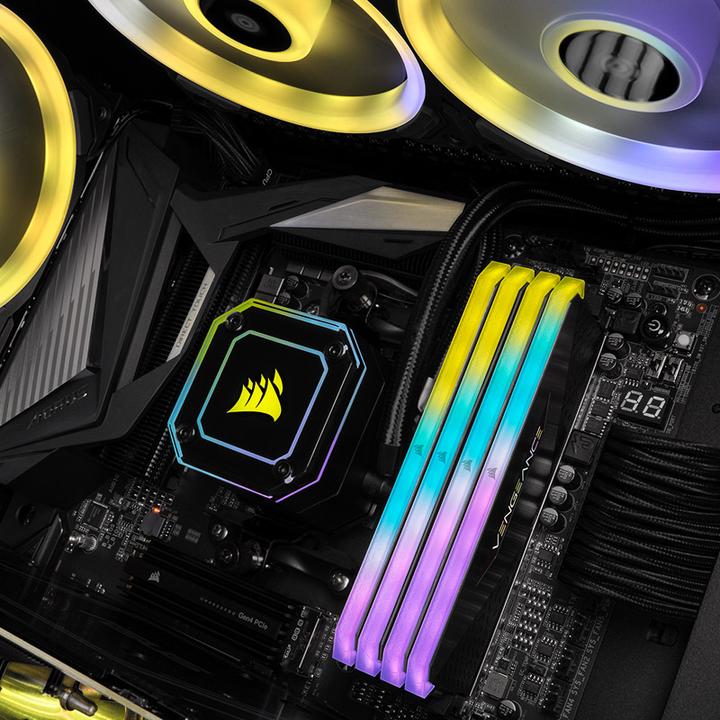Actual product image Corsair Vengeance RGB RT (4 x 8GB, 3600 MHz, DDR4-RAM, DIMM)