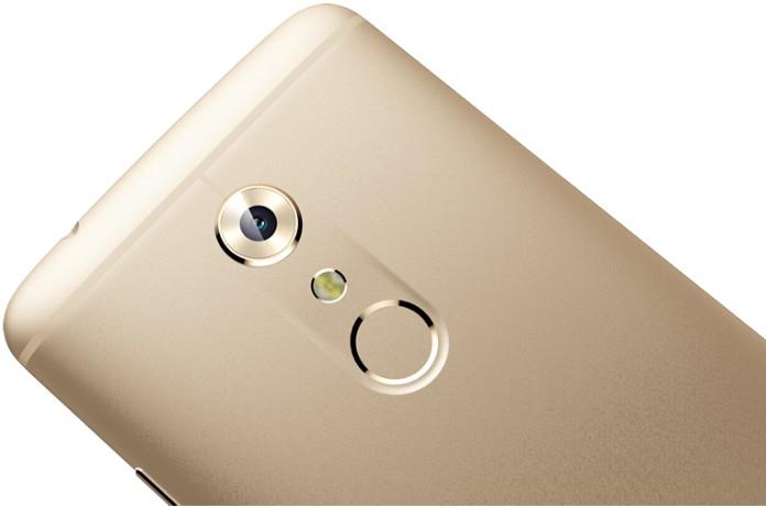 Produktbild ZTE Axon 7 (64 GB, Ion Gold, 5.50", Hybrid Dual SIM, 20 Mpx, 4G)