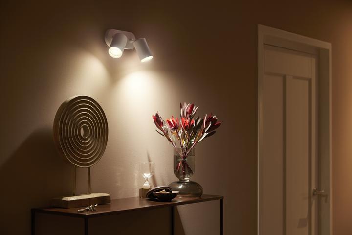 Produktbild Philips Hue Fugato Basis BT (700 lm, GU10)