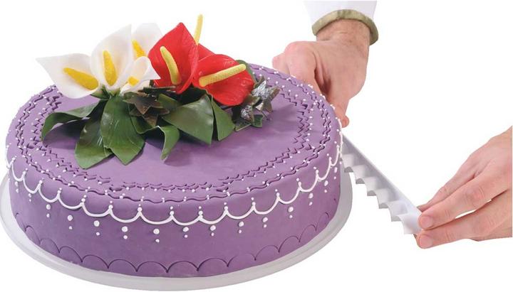 Actual product image Martellato 3 borders cookie cutter
