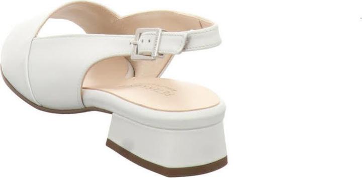 Actual product image Peter Kaiser Pilia sandal (38.5)