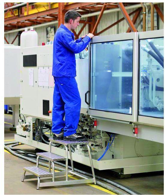 Produktbild Zarges Aluminium-Maschinentritt Z 600 3 Stufen 0,6 (Arbeitsplattform, 57.70 cm)