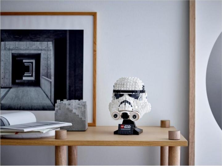 Actual product image LEGO Stormtrooper Helmet (75276, LEGO Star Wars)