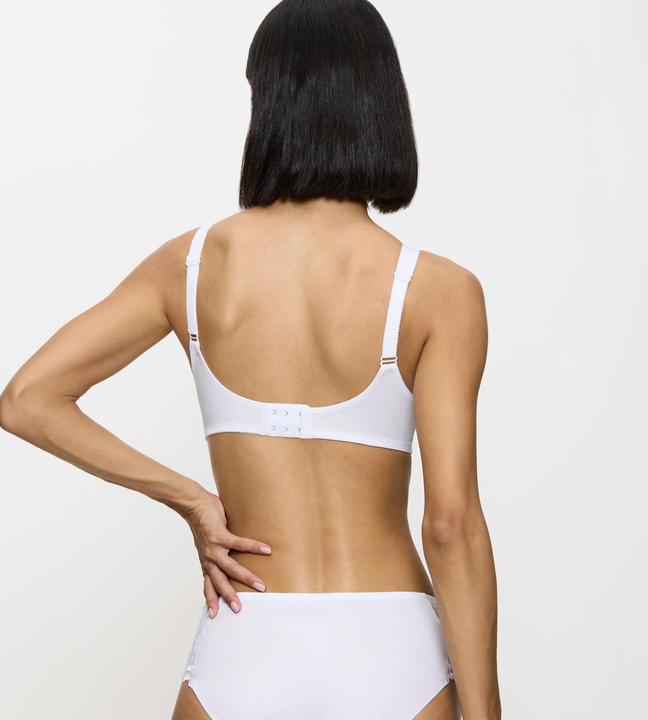 Actual product image Triumph Doreen + Cotton 01 N (80 E, Single pack)