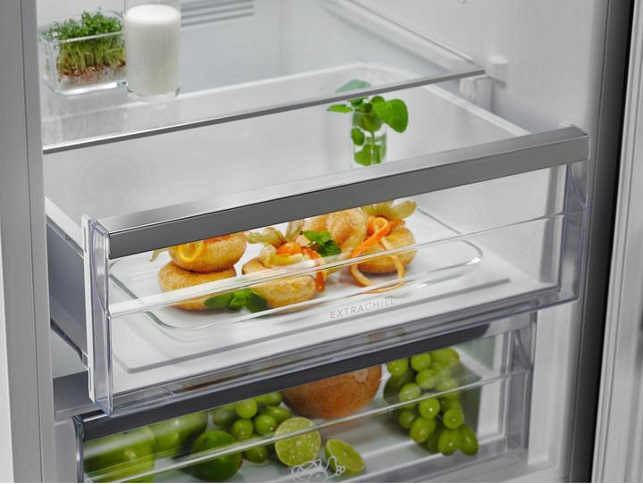 Produktbild Electrolux REFRIGERATOR LNT7ME32M1 ELX (330 l)