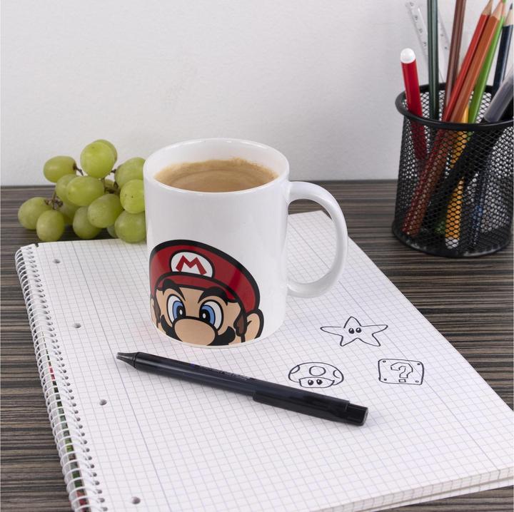 Actual product image Undercover Coffee Mug Super Mario White (325 ml, 1 x)