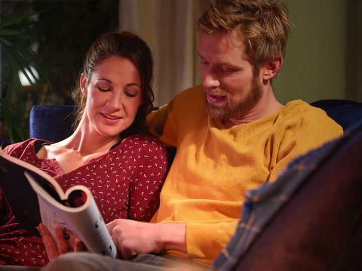Immagine prodotto Philips Hue White & Color BT (E14, 5.30 W, 470 lm, 2 x, G)